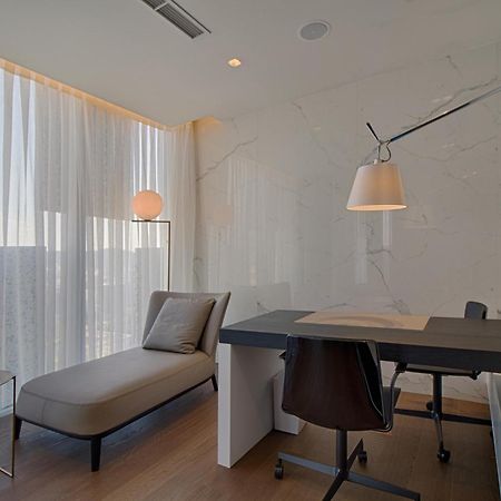 Maritim Hotel Plaza Tirana Exteriér fotografie Office